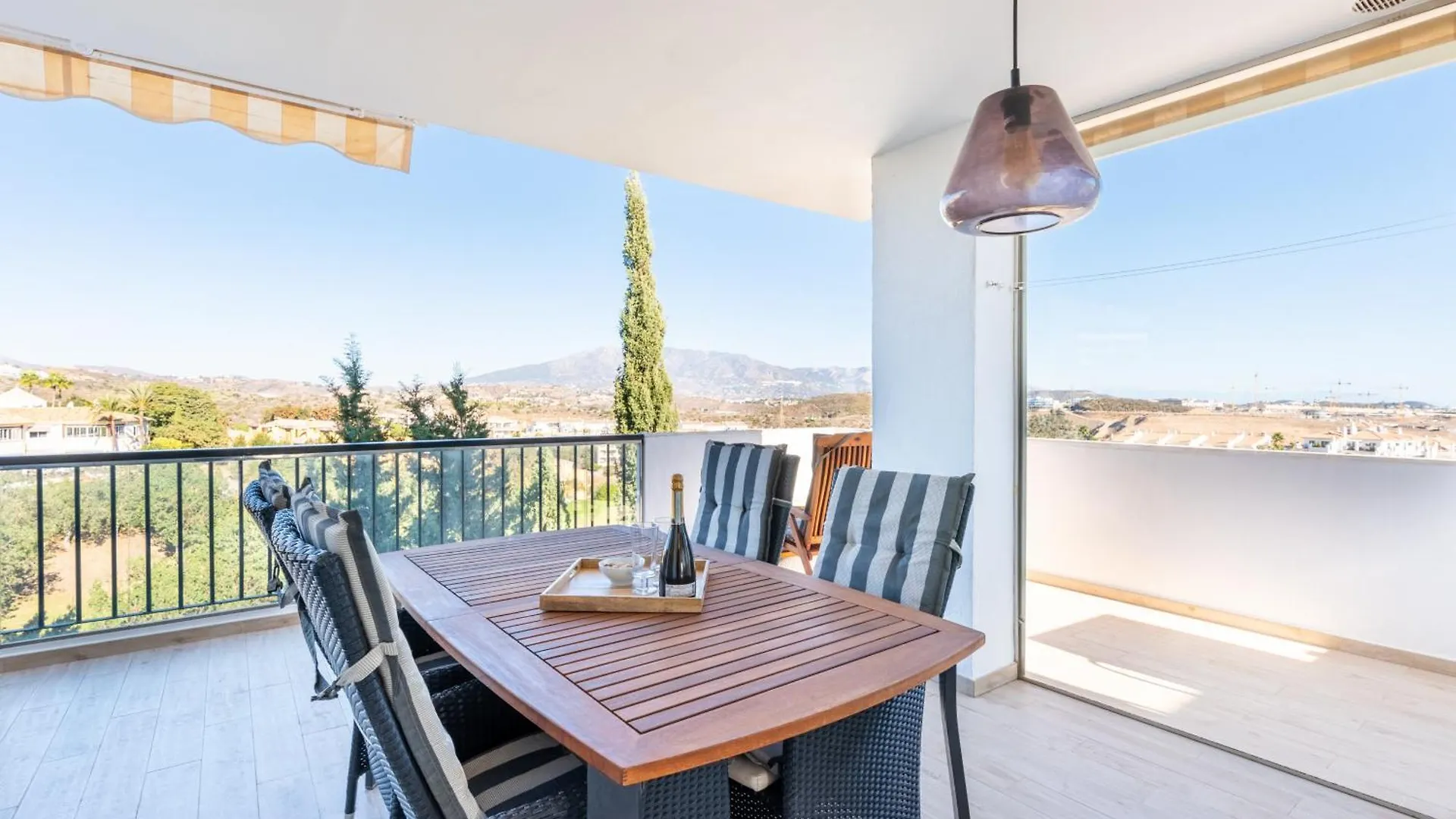 Miraflores Garden Golf - 3 Bedroom Apartment With Golf And Sea View La Cala De Mijas Spain