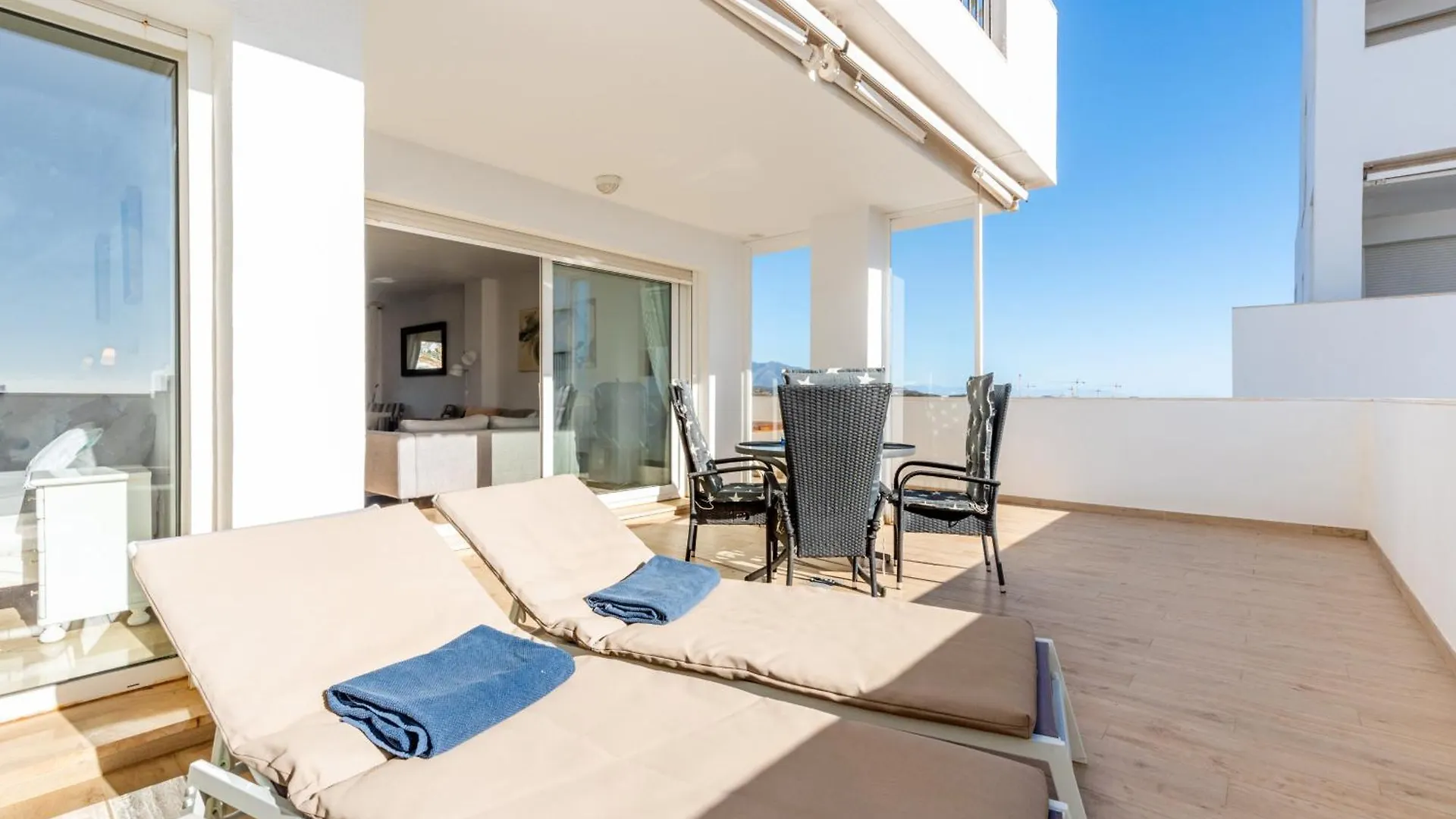 Miraflores Garden Golf - 3 Bedroom Apartment With Golf And Sea View La Cala De Mijas Spagna