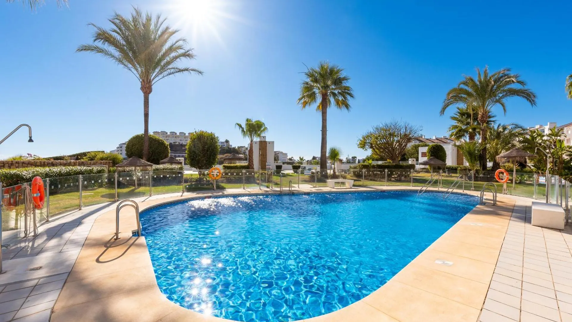 Miraflores Garden Golf - 3 Bedroom Apartment With Golf And Sea View La Cala De Mijas